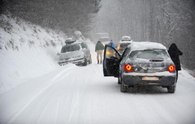 Préparer l’hiver : équipements spéciaux obligatoires ?